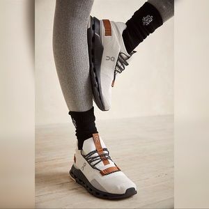 on Cloudnova white / pecan